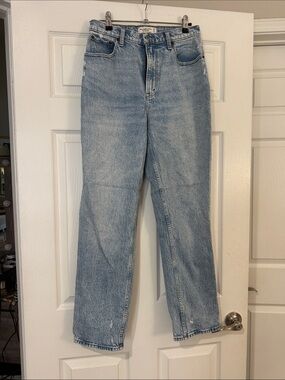 Abercrombie & Fitch Ultra High-Rise Light Wash Women's Jeans